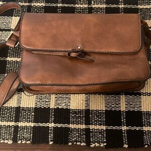 Classic Tan Leather Crossbody Bag